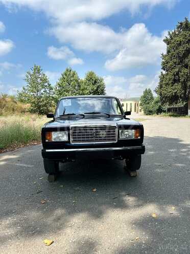 LADA (VAZ) 2107-1