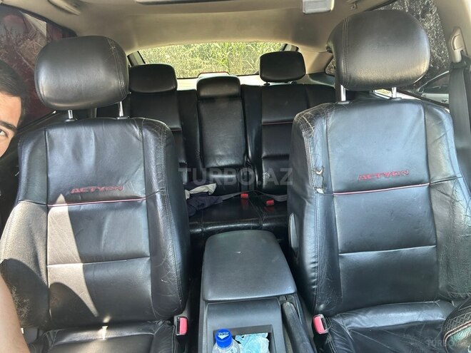 Ssang Yong Actyon-12