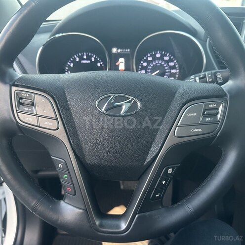 Hyundai Santa Fe-6