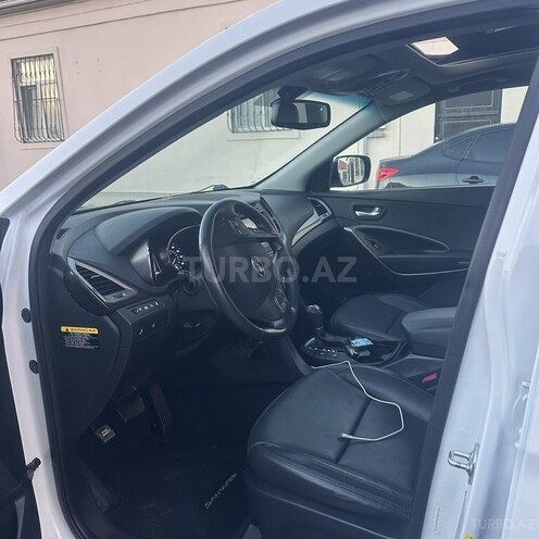 Hyundai Santa Fe-19