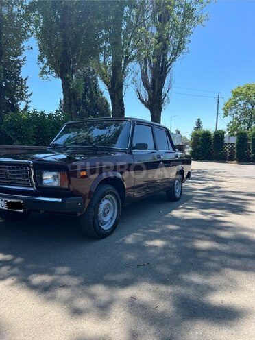 LADA (VAZ) 2107-2