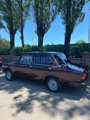 LADA (VAZ) 2107-15
