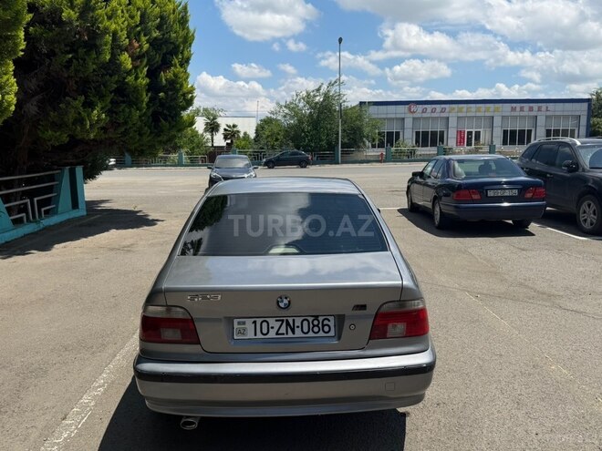 BMW 523-6