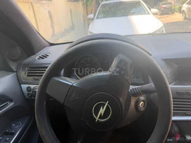 Opel Astra-4