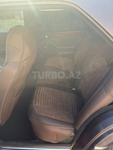 Mercedes 220 E-3