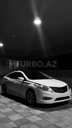 Hyundai Azera-11