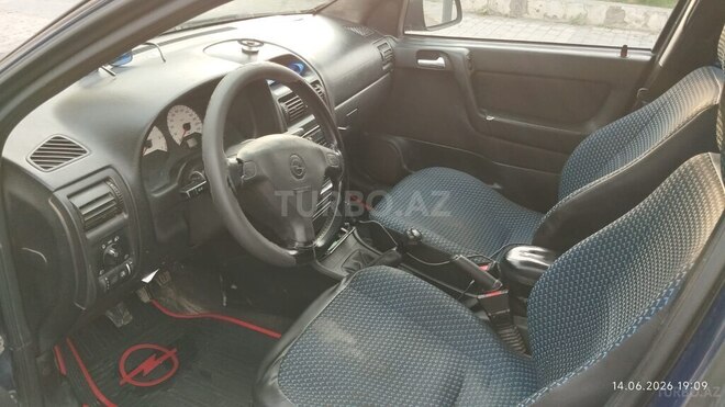 Opel Astra-8