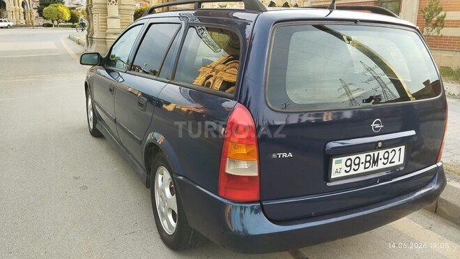 Opel Astra-12