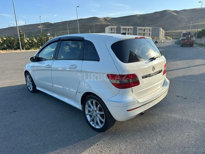 Mercedes B 170-5