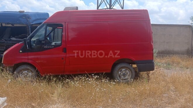 Ford Transit-2