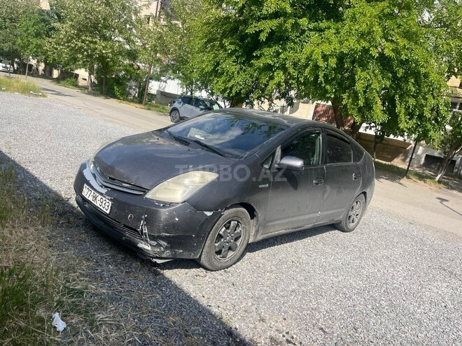 Toyota Prius-3