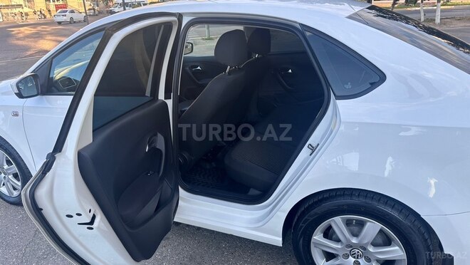 Volkswagen Polo-17