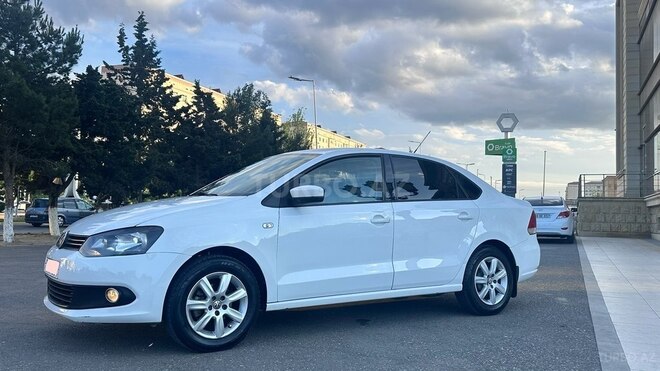 Volkswagen Polo-2