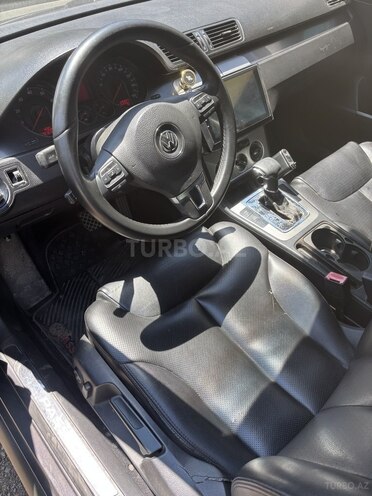 Volkswagen Passat-5