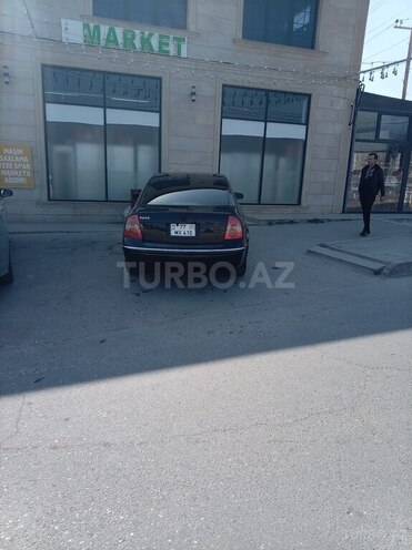 Volkswagen Passat-2