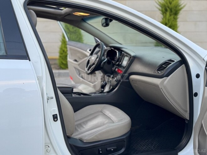 Kia Optima-12