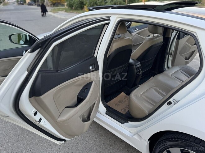 Kia Optima-17