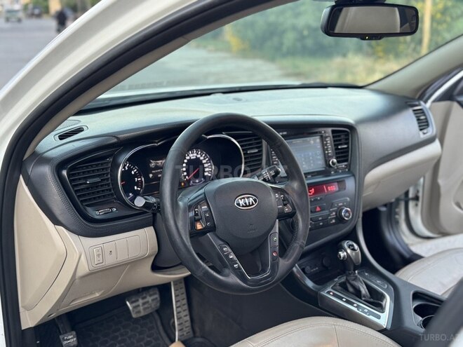 Kia Optima-13
