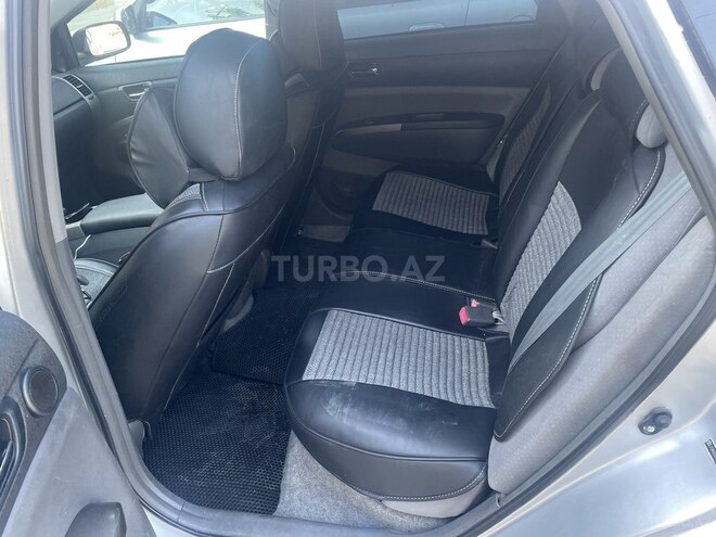 Toyota Prius-7