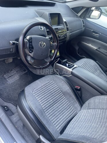 Toyota Prius-9