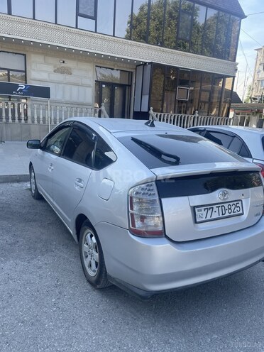 Toyota Prius-3