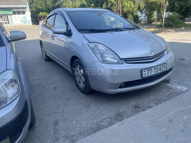 Toyota Prius-1