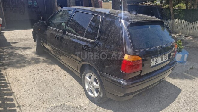 Volkswagen Golf-5