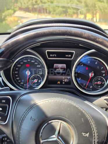 Mercedes GLS 500 4MATIC-8