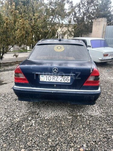 Mercedes C 200-2