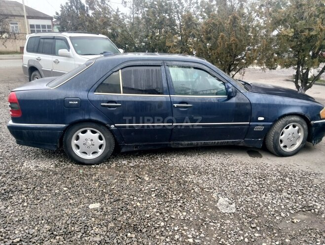 Mercedes C 200-4