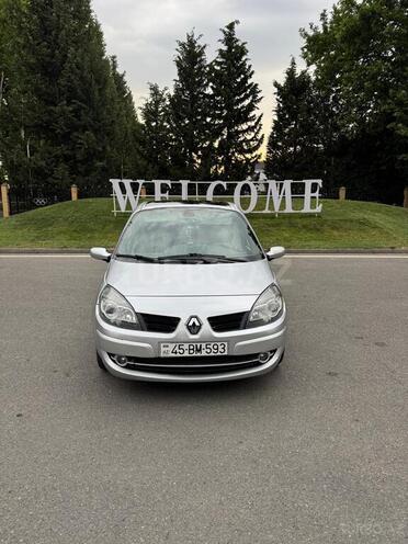 Renault Scenic-14