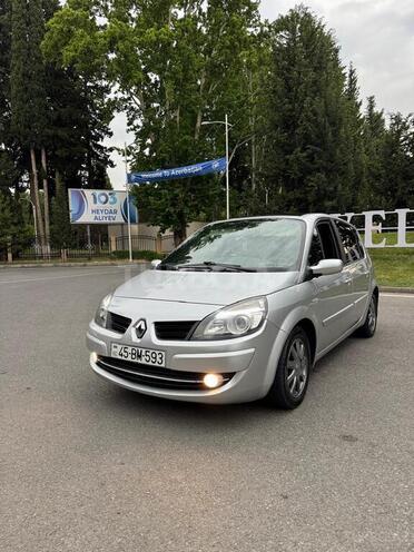 Renault Scenic-10