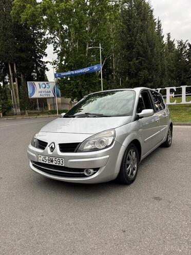Renault Scenic-13