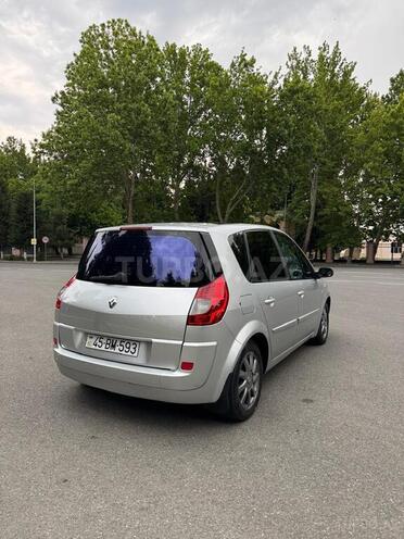 Renault Scenic-6