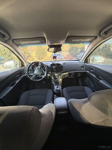 Chevrolet Cruze-9