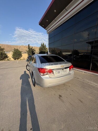 Chevrolet Cruze-6