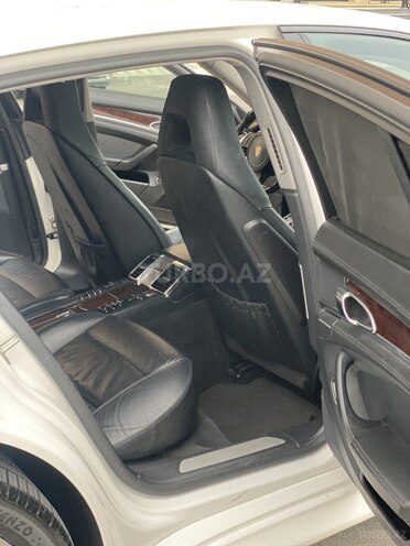 Porsche Panamera-13