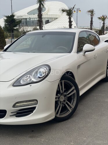 Porsche Panamera-7