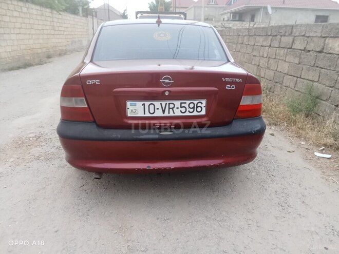 Opel Vectra-4