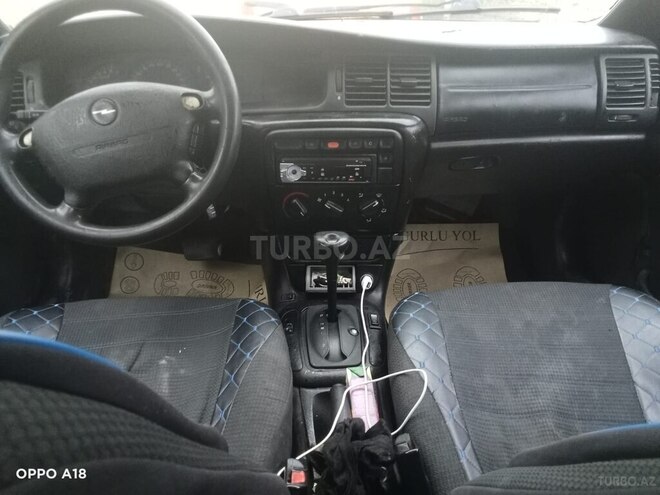 Opel Vectra-7