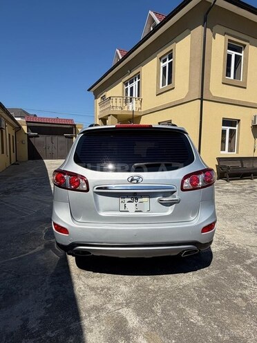 Hyundai Santa Fe-3