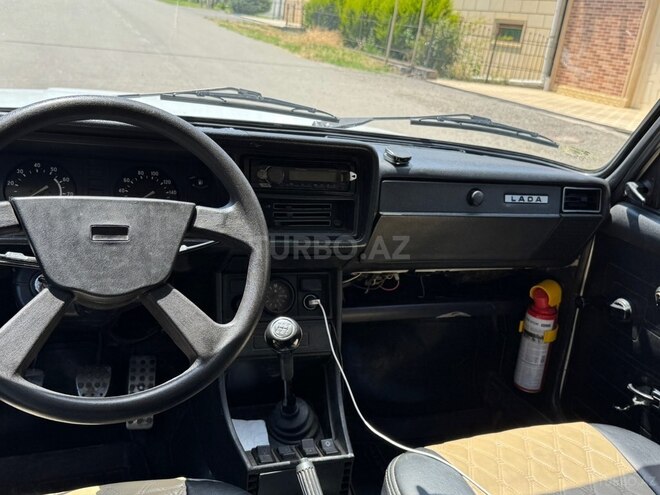 LADA (VAZ) 2107-2