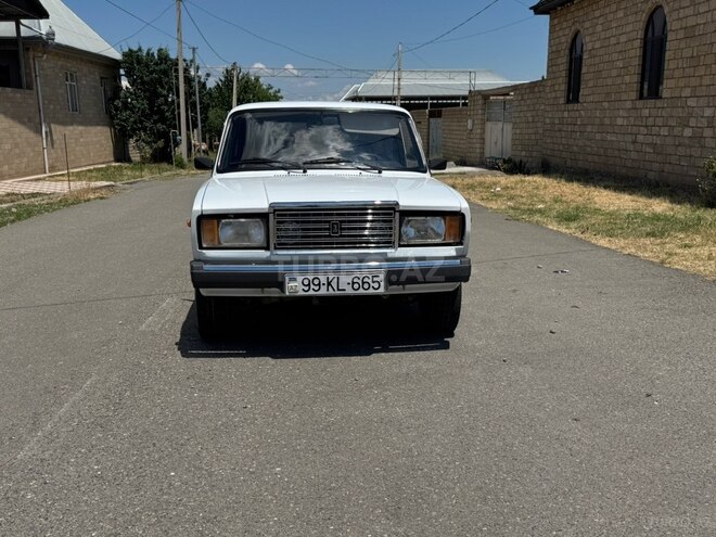 LADA (VAZ) 2107-1