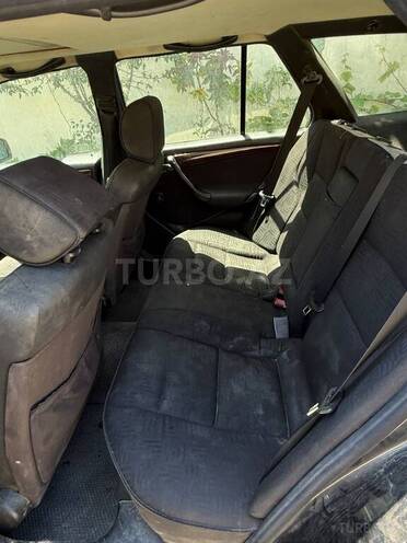 Mercedes C 180-7