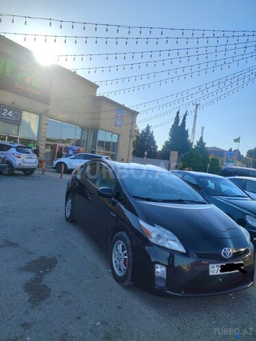 Toyota Prius-2