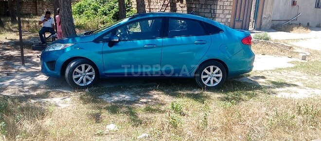 Ford Fiesta-4
