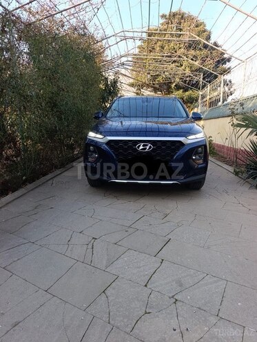 Hyundai Santa Fe-1
