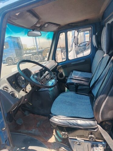 Mercedes 410 D-11