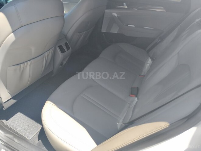 Hyundai Sonata-8
