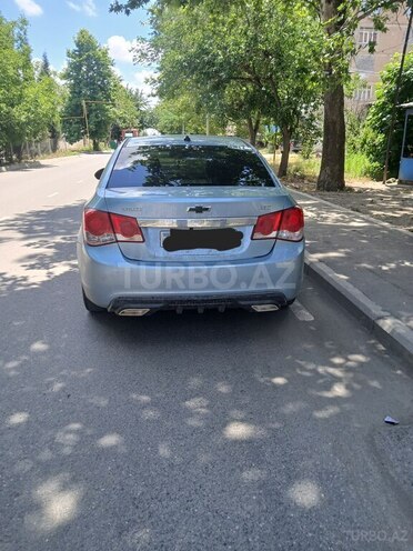Chevrolet Cruze-2
